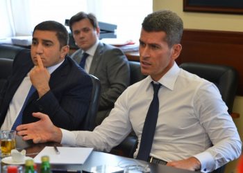 Богатые семьи в России, которые буквально купаются в деньгах