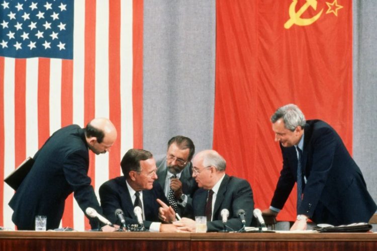 Честные кадры периода распада СССР: 60 фото