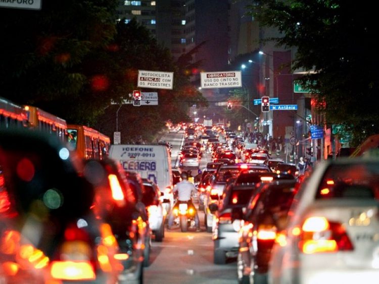 Сан-Паулу Бразилия пробки на дорогах