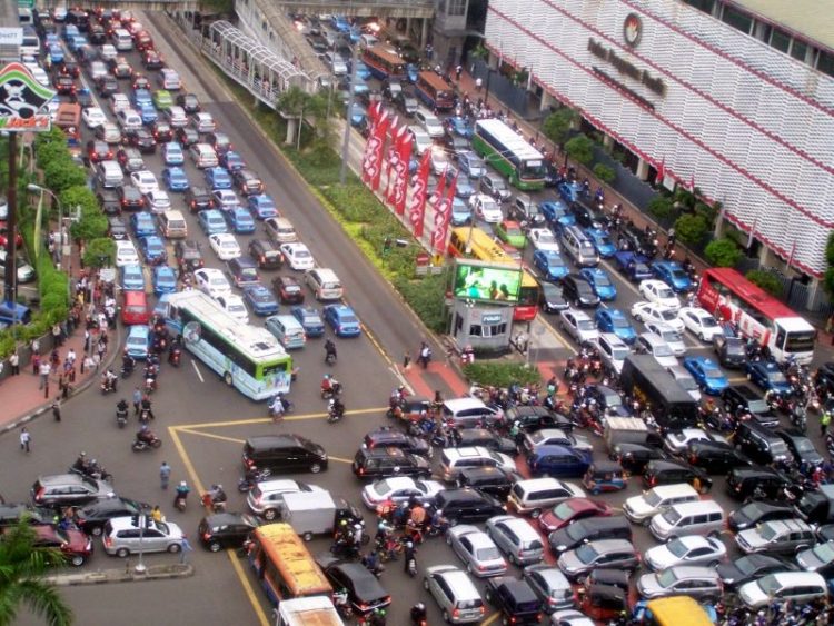 Джакарта Индонезия пробки на дорогах