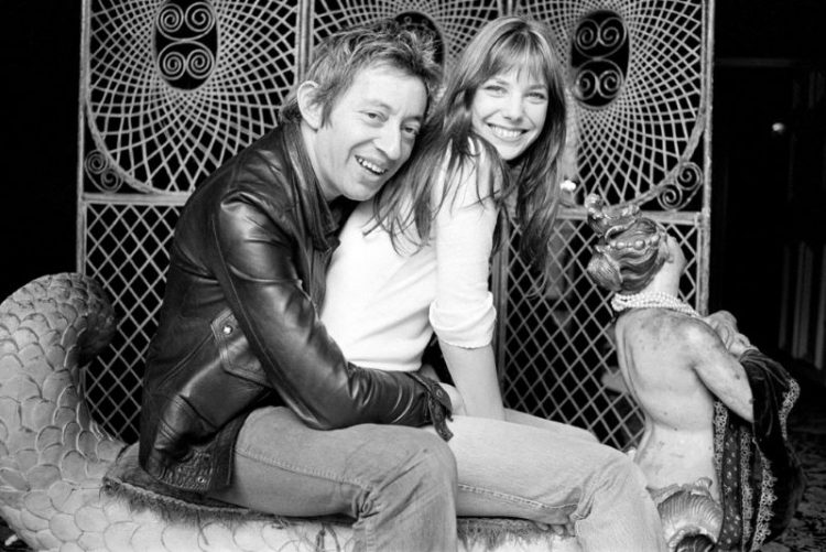Serge Gainsbourg and Jane Birkin retro foto zvozd s ulybkoy