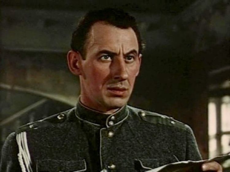 Владимир Басов 1954 Школа мужества первая роль советские актёры