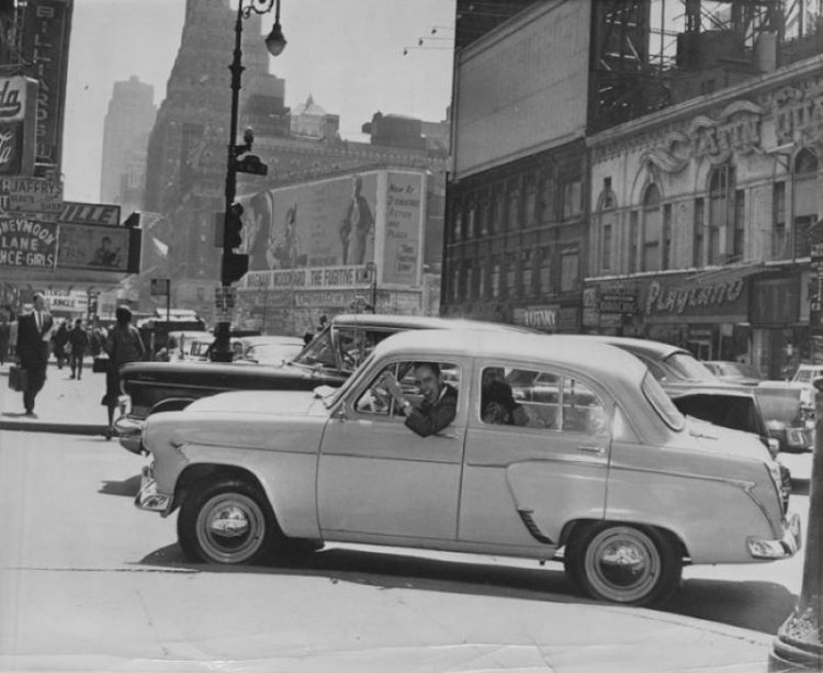 1960 США Нью-Йорк Москвич 407
