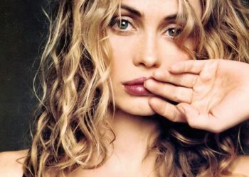 Emmanuelle Beart_samyye krasivyye znamenityye frantsuzhenki