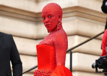 Fashion Fails: Absurd Celebrity Outfits