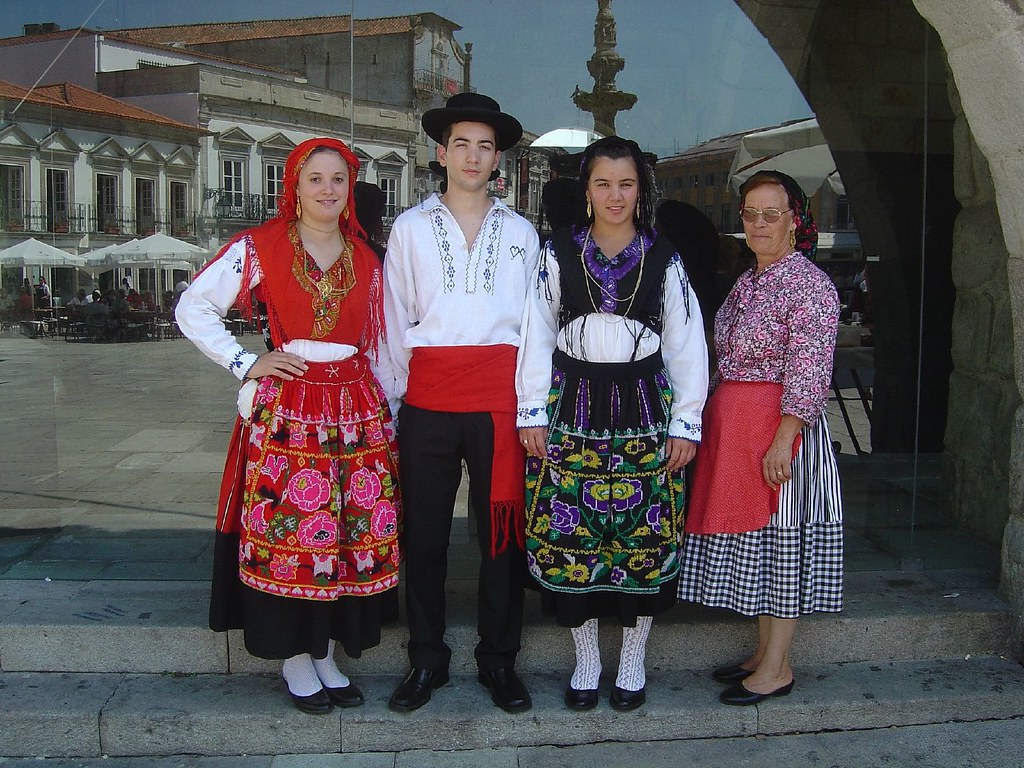 National Attire in Different Countries Worldwide: 30 Photos